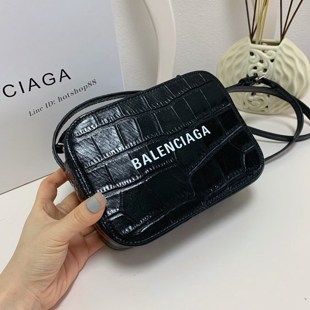 Balenciaga專櫃男女款巴黎世家Everyday Camera Mini熱賣相機包手提版斜挎小包 fyj1924